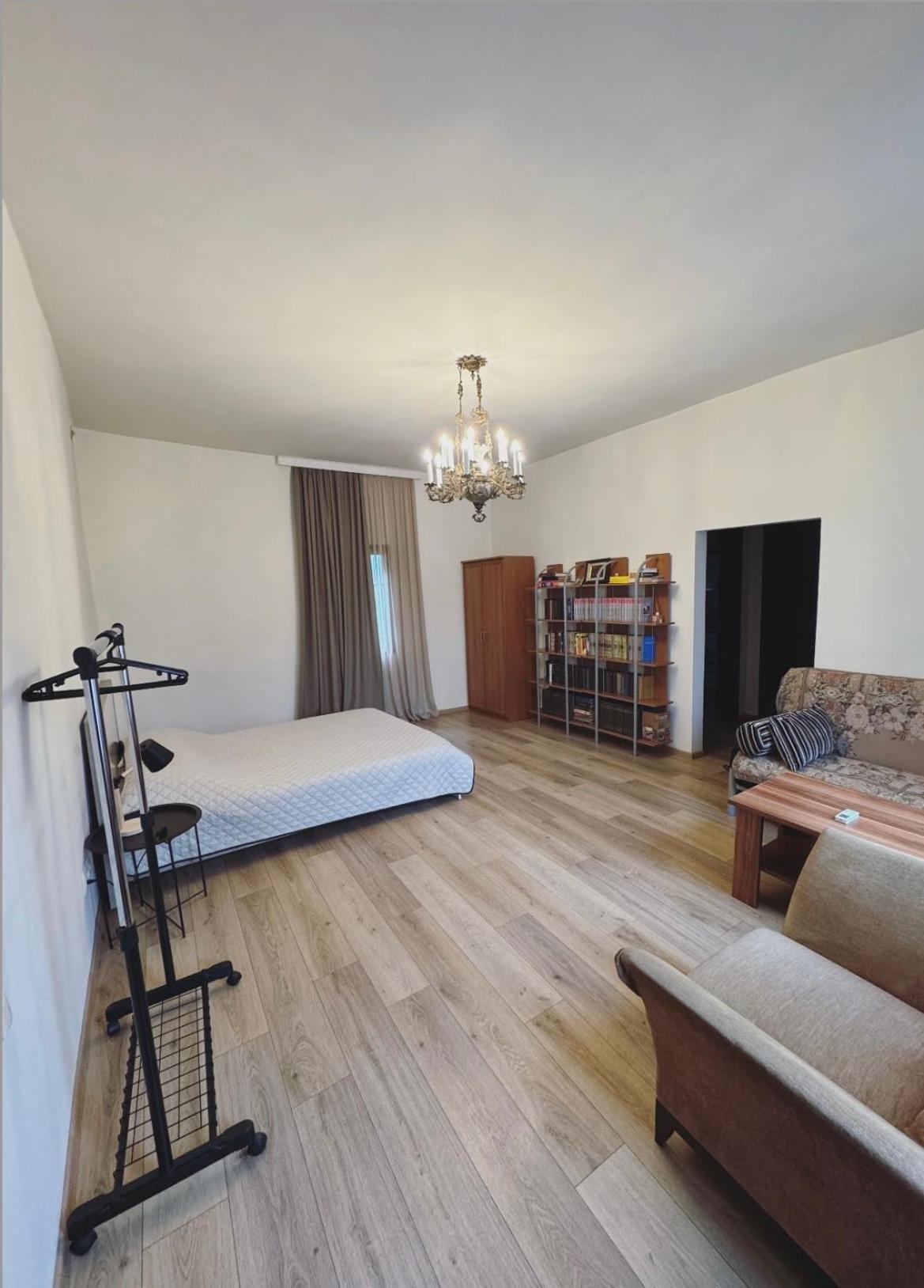 Apartment In The City Center - Old 巴统 外观 照片